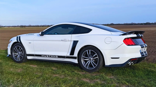 Ford Mustang V6 élményvezetés vagy bérlés Polgárdi környékén 3