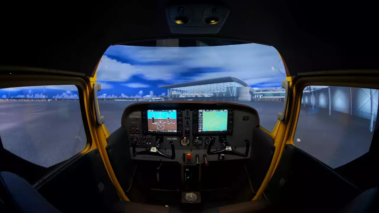Repülőgép vezetés Cessna 172 Skyhawk szimulátorban fő kép