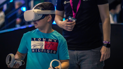 Gamerland családi élménynap – 4 főnek 5 órás élmény 6