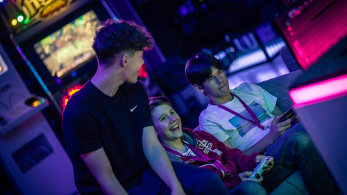 Gamerland családi élménynap – 4 főnek 5 órás élmény 1