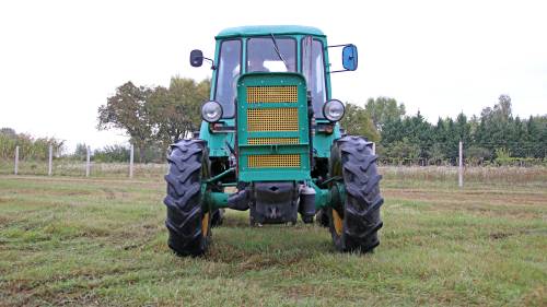 Dutra UE28-as traktor vezetése 3