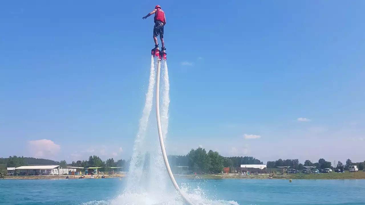 Exkluzív adrenalin vízi sport csomag 2 fő részére Budapest szélén fő kép