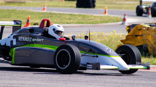 Formula Renault 1.6-os versenyautó vezetés a Kakucs Ringen 1