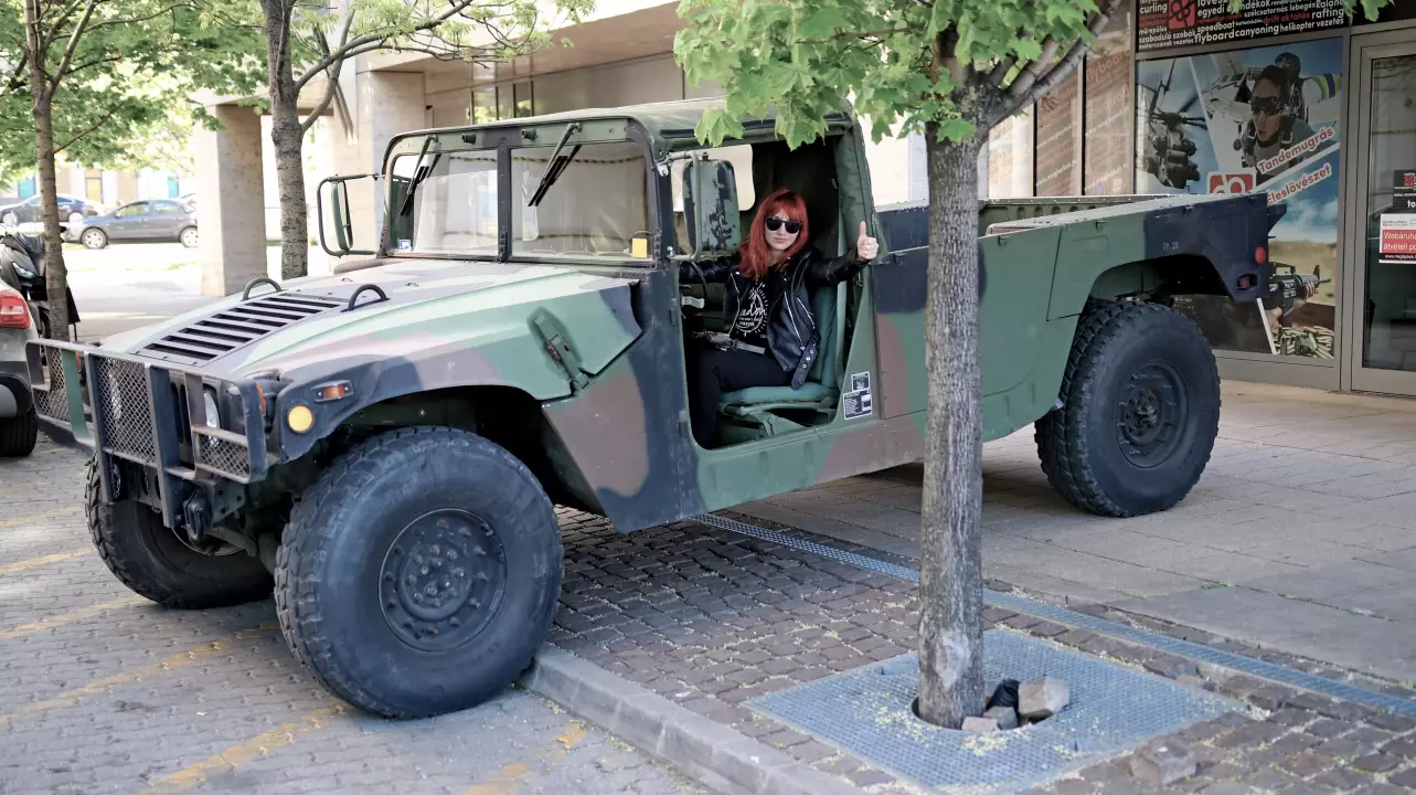 Utazás egy igazi katonai Humvee-ben fő kép
