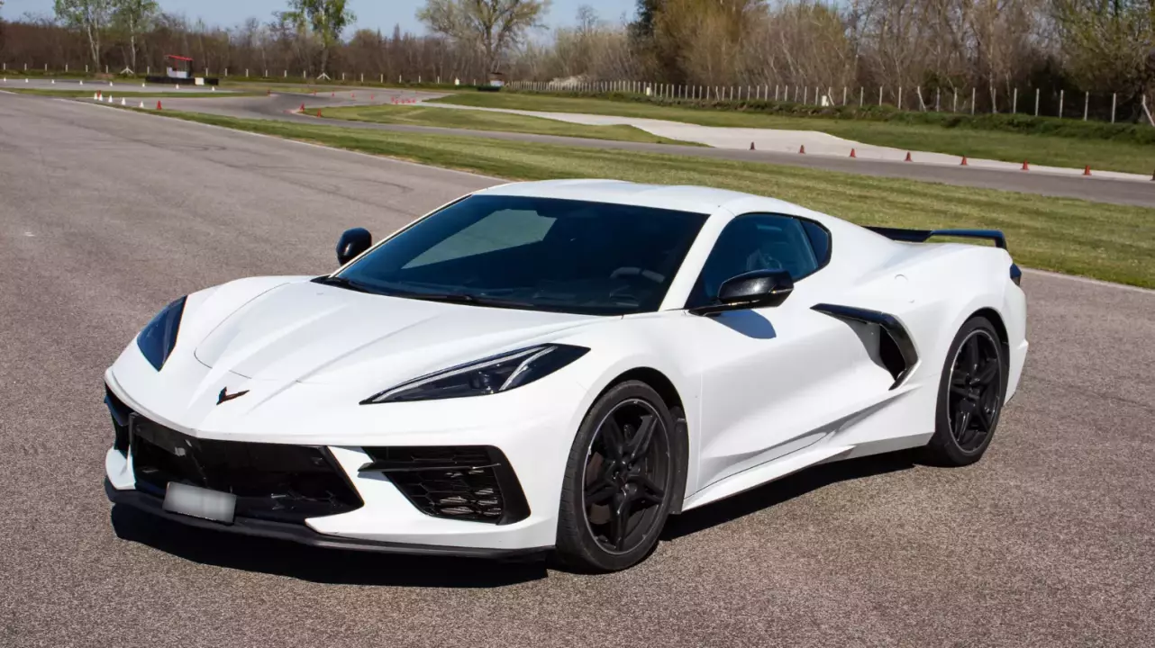 Corvette C8 500LE élményvezetés az M-Ringen – hétköznap/hétvégén fő kép