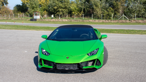 Lamborghini Huracán élményvezetés az M-Ringen – hétköznap/hétvégén 7