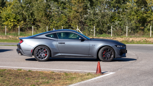 Mustang GT 2024 élményvezetés az M-Ringen – hétköznap/hétvégén 6