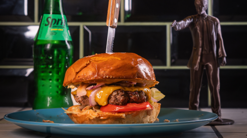 Ízélmény Tarantino stílusában! – Páros À la Carte ajánlat a Quentin's Burgerben 7