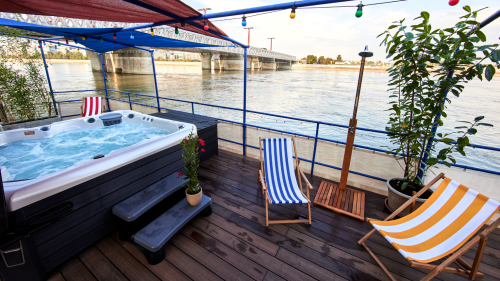 Relax Terasz – Exkluzív wellness élmény a Dunán 1-6 fő részére 8