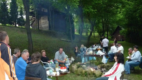 Családi Kaland a siroki Vár-Campingben 2 éjszaka reggelivel 5